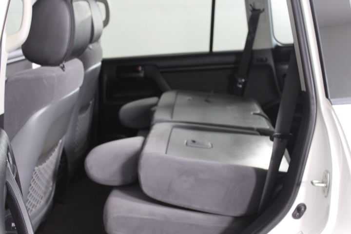 5 Carat round 5 white diamond each CVD Uncertified