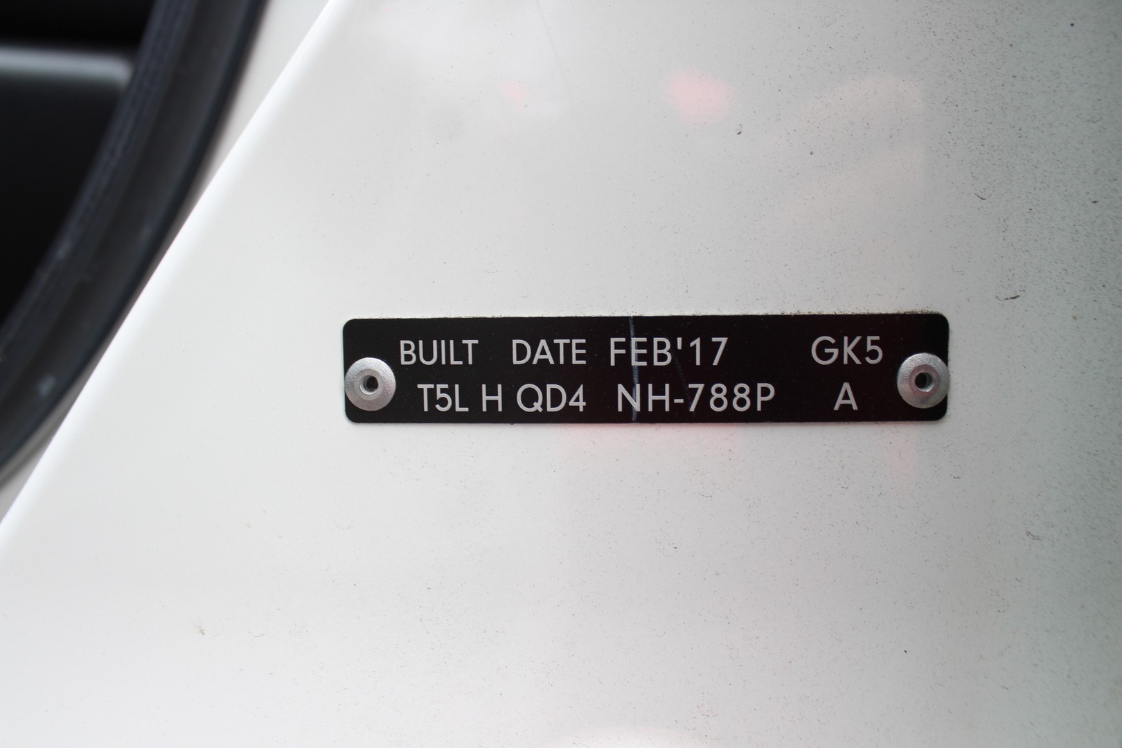 4 Carat round 4 white diamond each CVD Uncertified