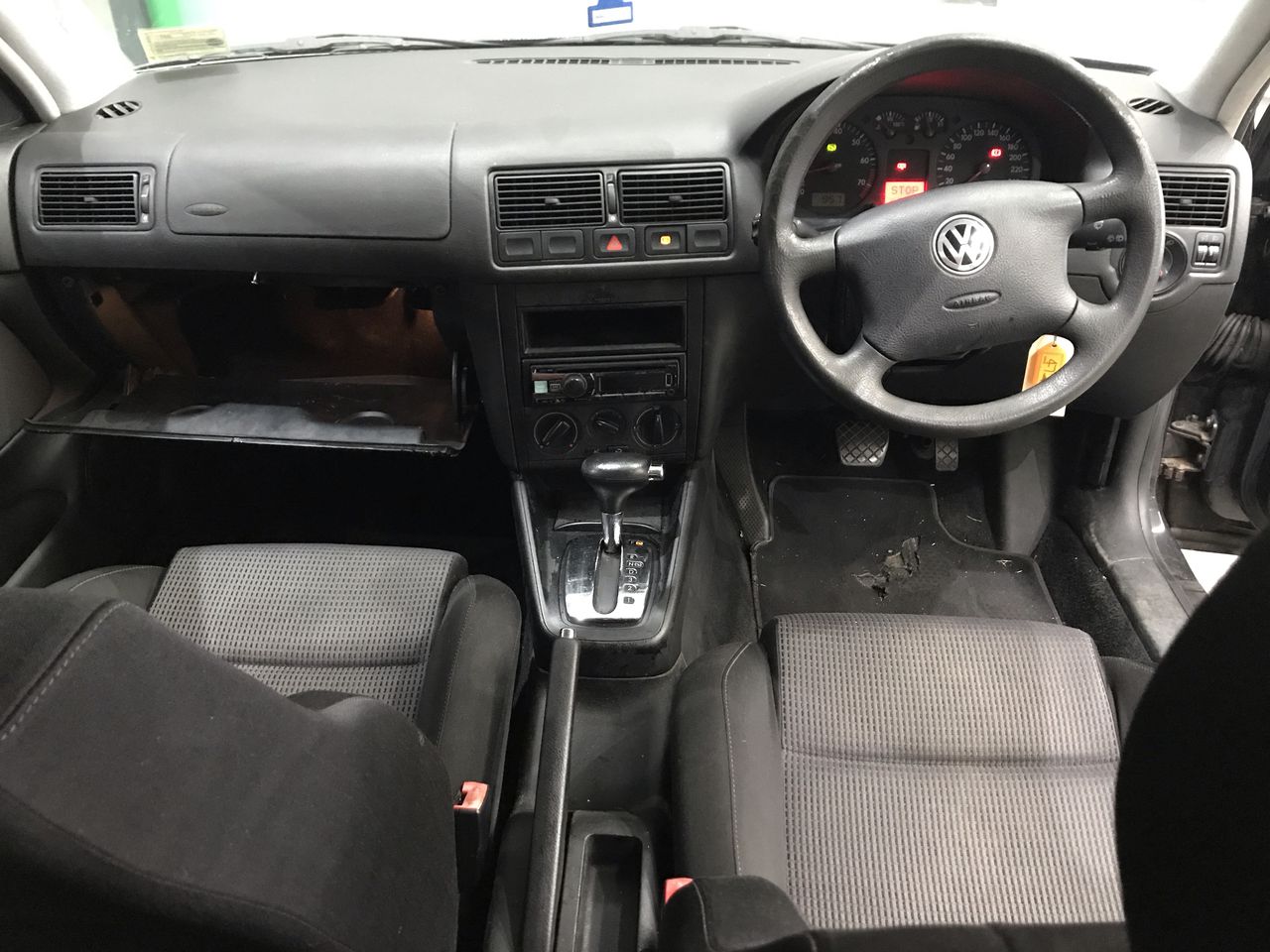 SAMSUNG S24E650BW Color Display Unit + Unknown Brand/Model Monitor Arm