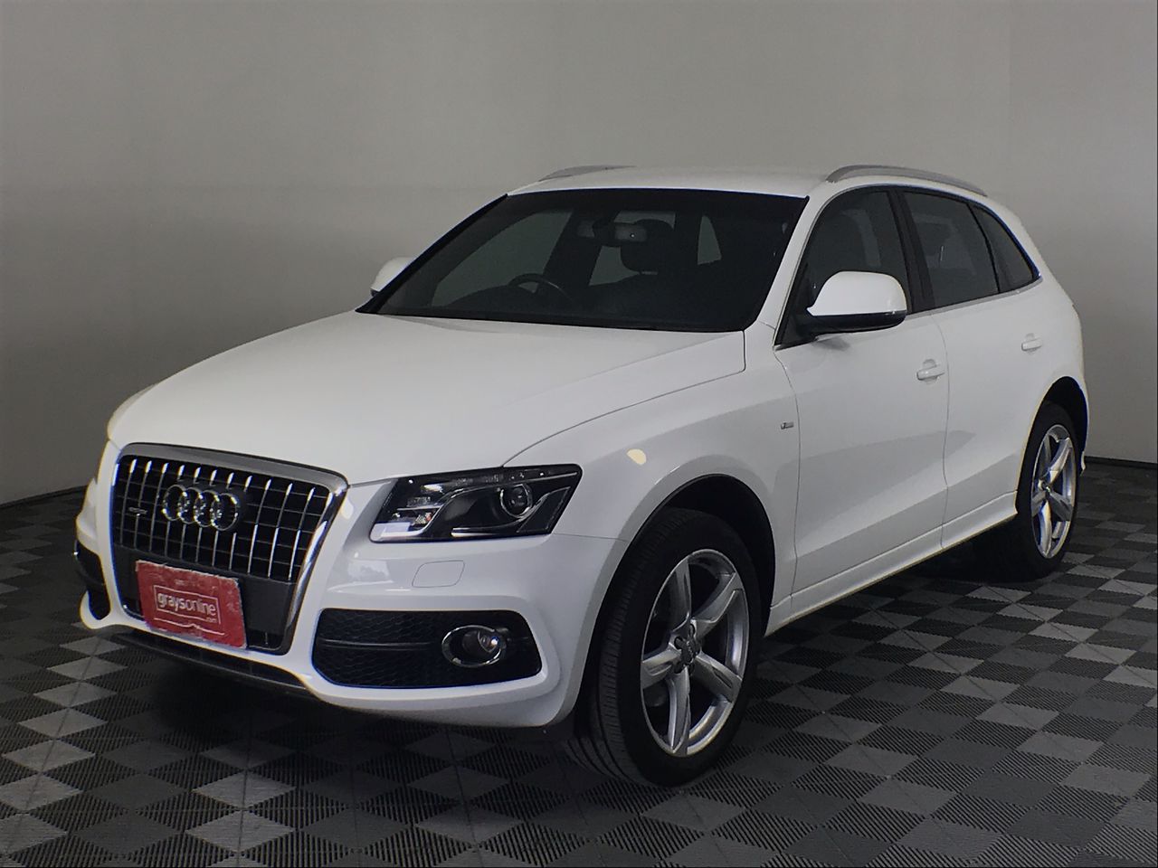 Nintendo HAC-016 Nintendo Switch Dock and Nintendo HEG-007 Nintendo Switch