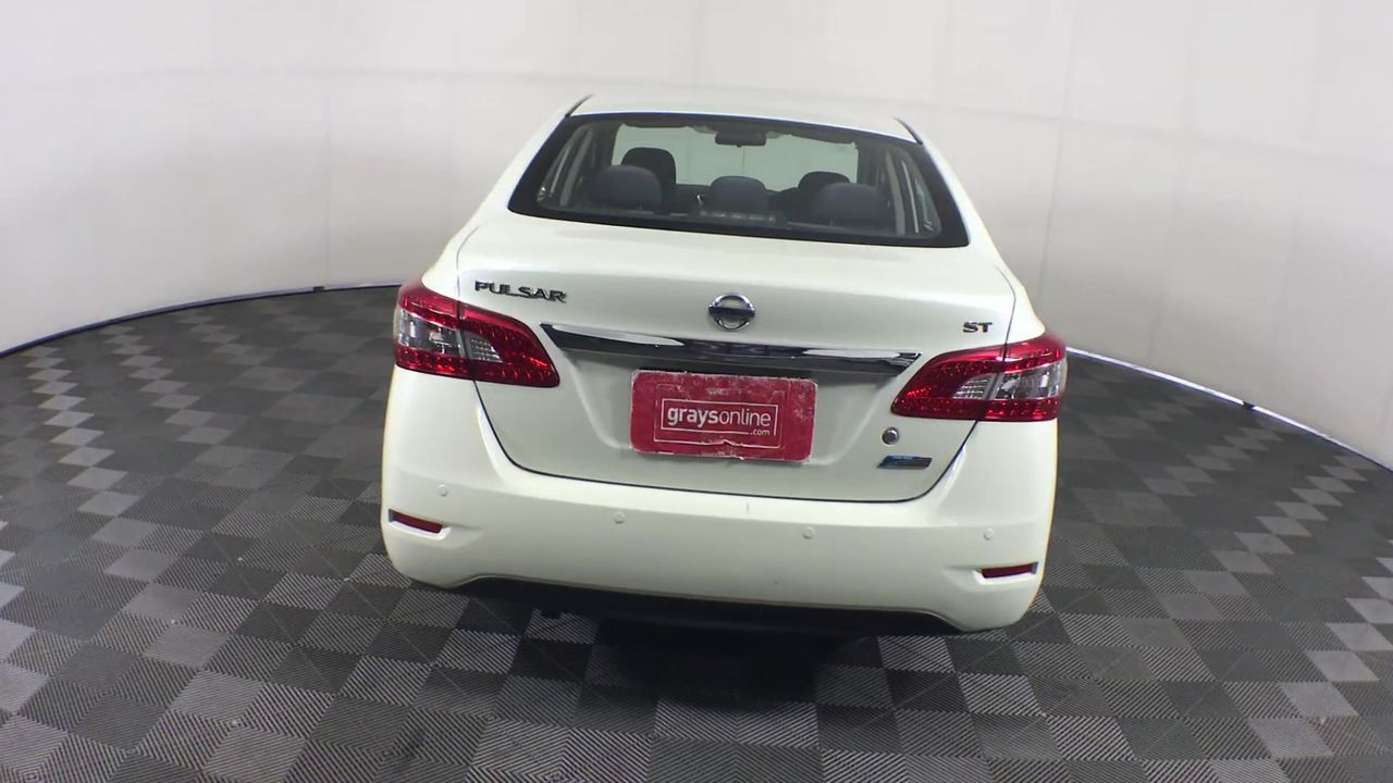 PLAYSTATION 5 Console, c/w Remote Controller, White, 825GB. NB: Minor Use,