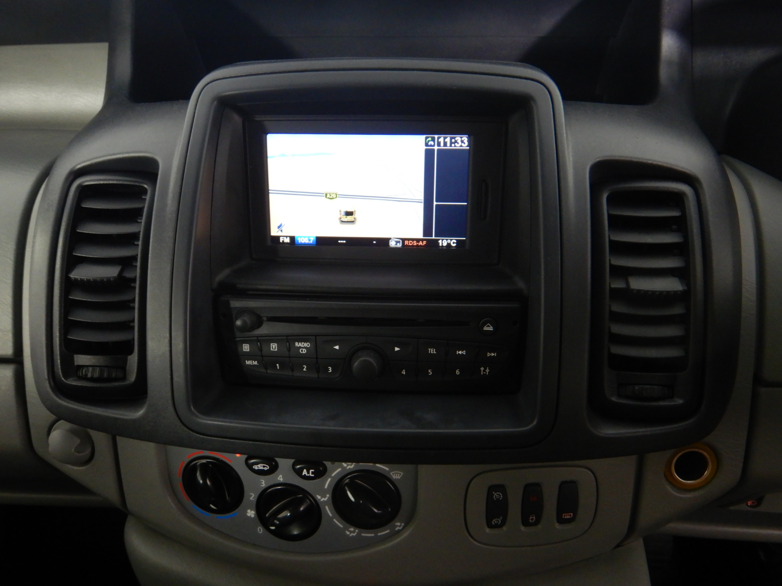 HP ProBook 430 G3 Laptop i5-6200U 4GBRAM/320GB Black