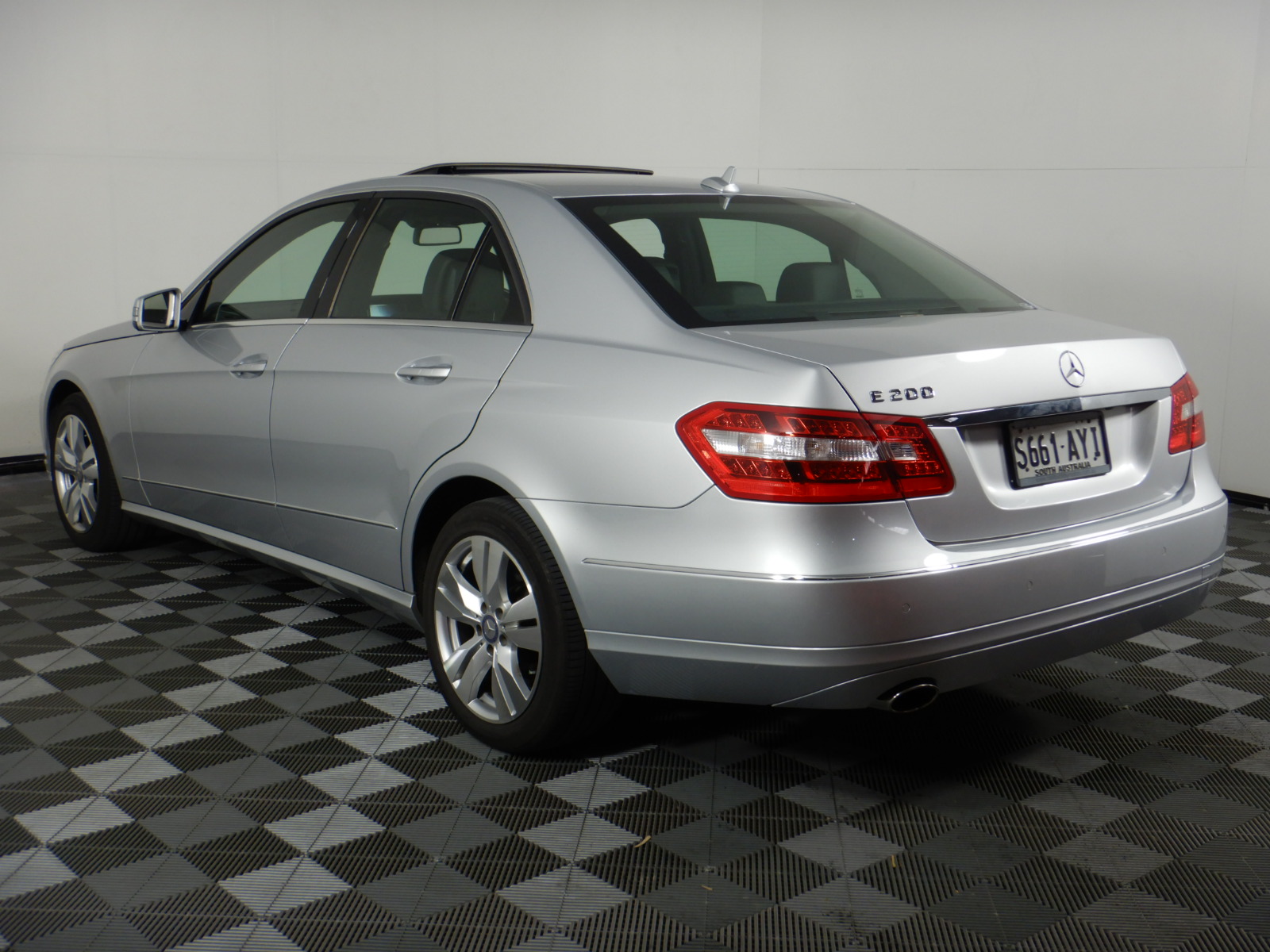 HP Convertible x360 11-ad0XX Laptop Pentium N3710 4GBRAM/500GB Black