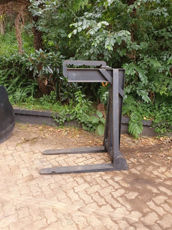 1.01ct One Stone NATURAL Dia. Round G/SI2 With Auscert Cert.