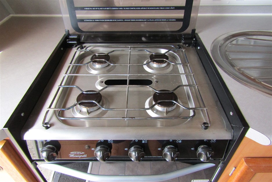 Magic Box Shiraz 2019 (6x 750mL) SEA