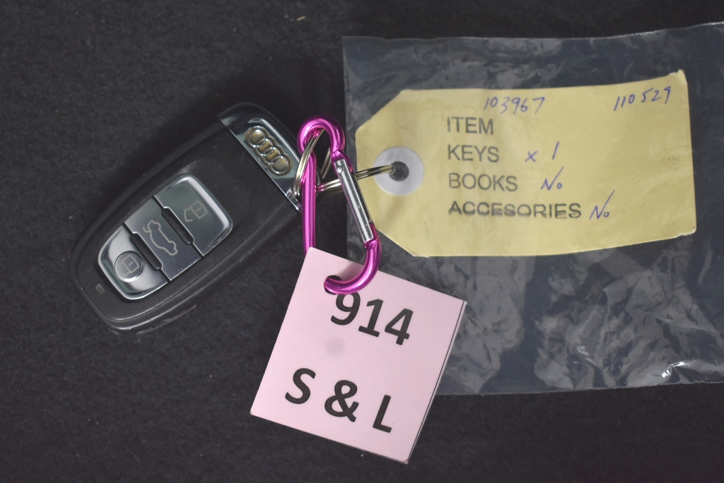 TUFF Women's Vida Athletic Jacket, Size XL, Magenta.