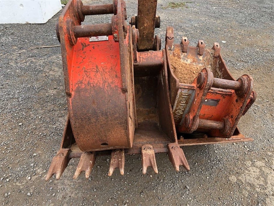 8mm Moonstone & Swarovski® Crystal Pearl Rhinestone Bracelet