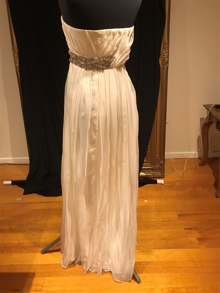 Elephant in the Room Buttery Chardonnay (6x 750mL).