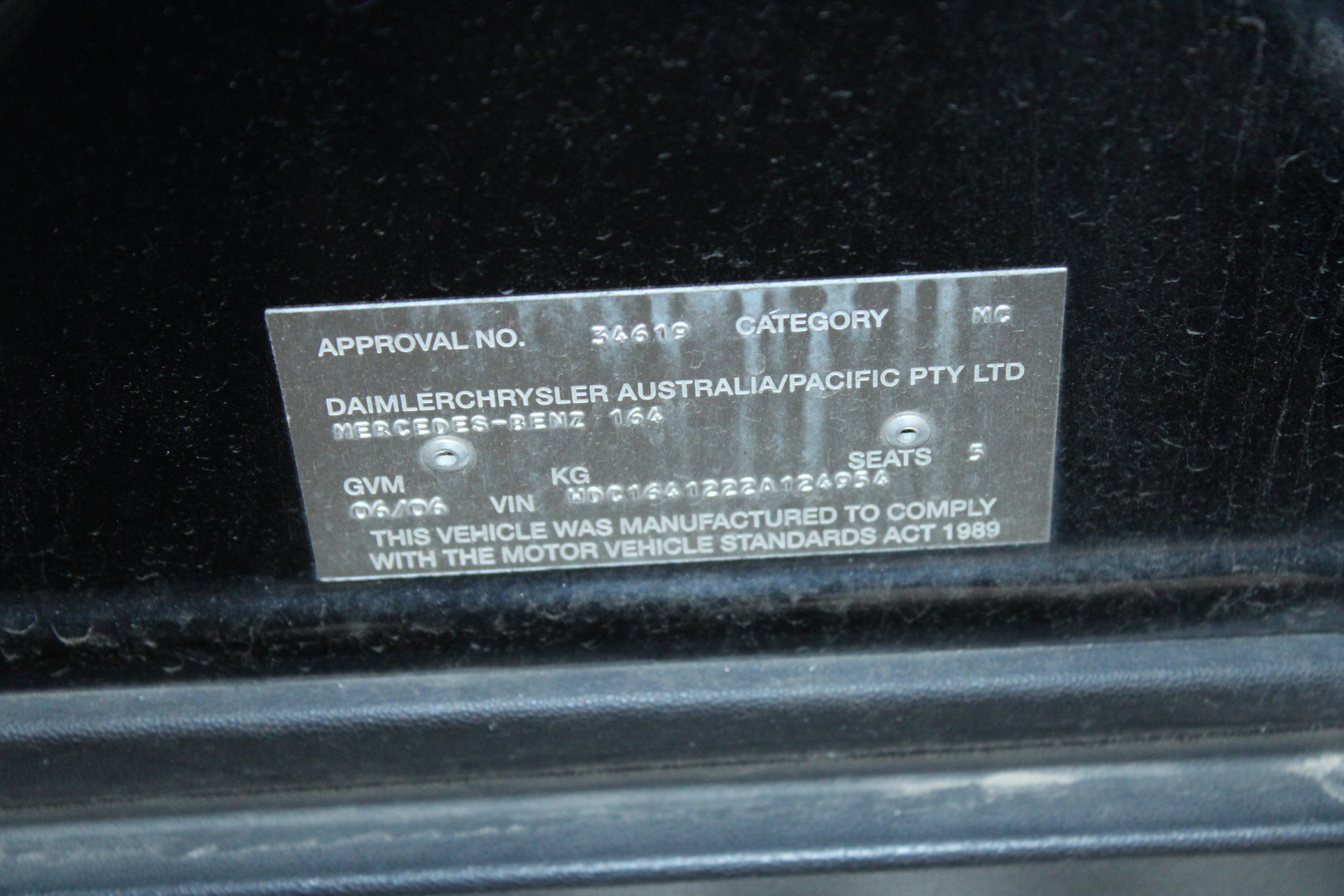 HILTI C 6-22 Nuron Fast Charging unit with 1 x B22-170 Li-ion battery