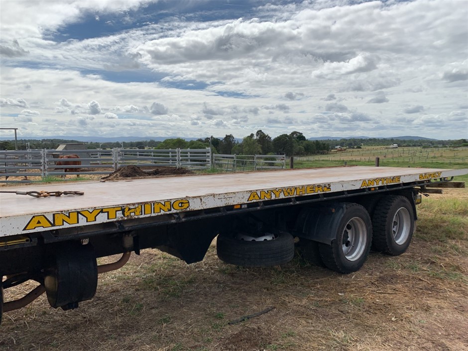 4pcs x 22K/Italy Yellow Gold Filled Bangles with stamp-60mm