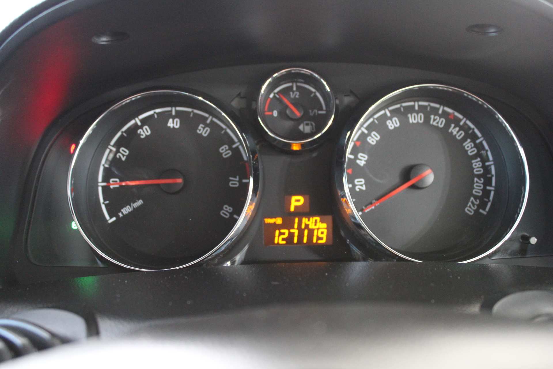 <p>CAT Suit D320 Bucket Attachment</p>