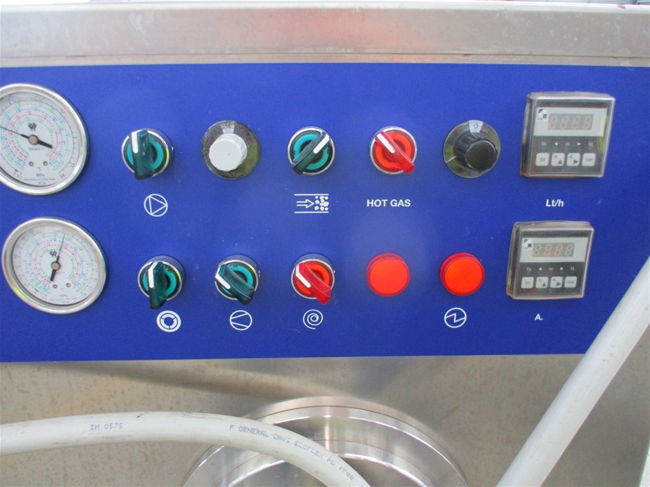 NINJA BLAST Portable Blender 2 Pack BC105CO. Black and White.