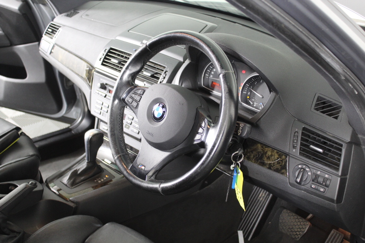 TRANSFORMERS Generations Legacy Wreck ‘N Rule Collection G2 Universe Leadfo