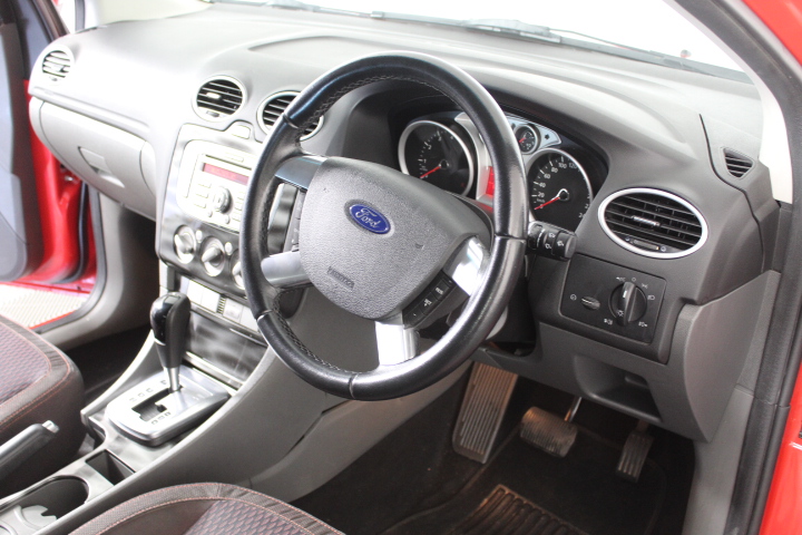 EASY MIX 8 Teeth Claw Short Handle Garden Rake.