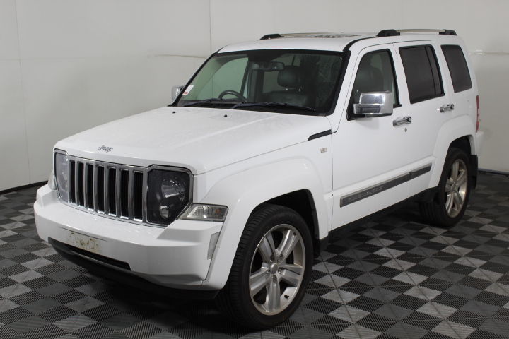 18k Gold Filled, White Face Iced Out Diamond Quartz Wrist Watch
