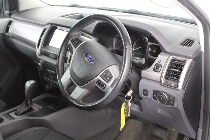 Makita DC18SD Li-ion Battery Charger