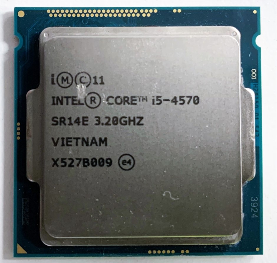 30x Party Blow-Out Bags (8 Per Bag)