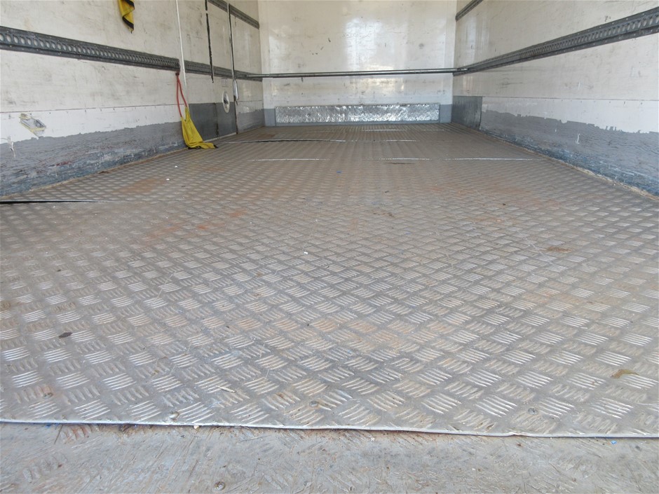 4WD Tyres & Mag Wheels