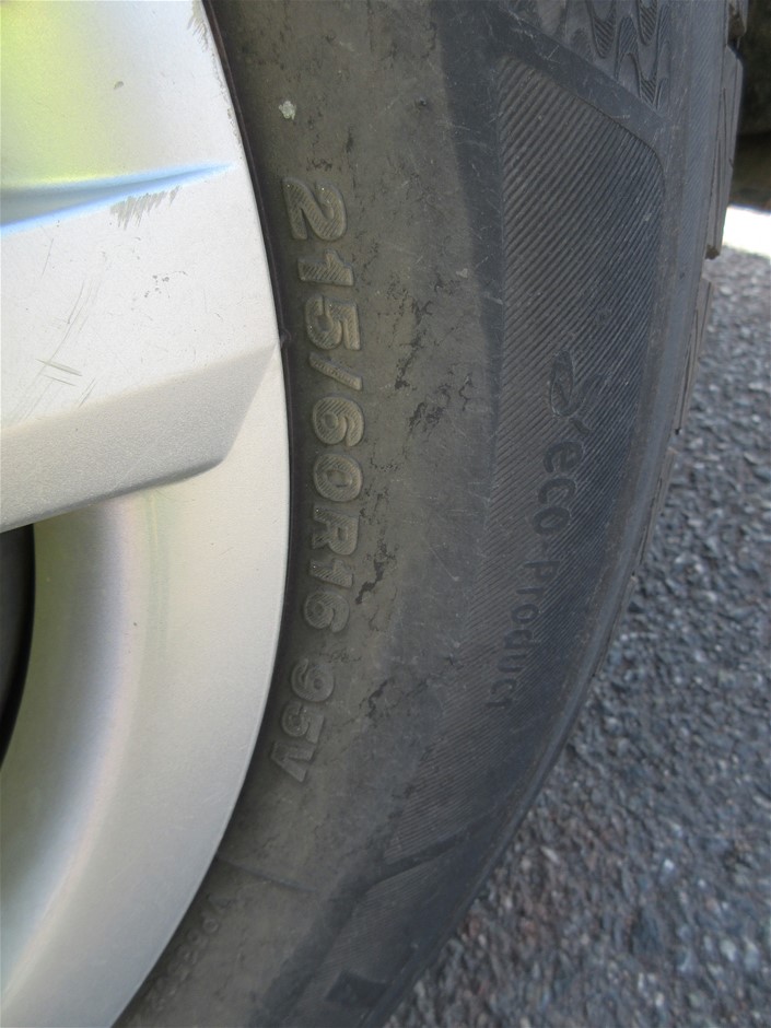 New Waterproof Men'S Watch Barrel Shaped Transparent Watch Popular