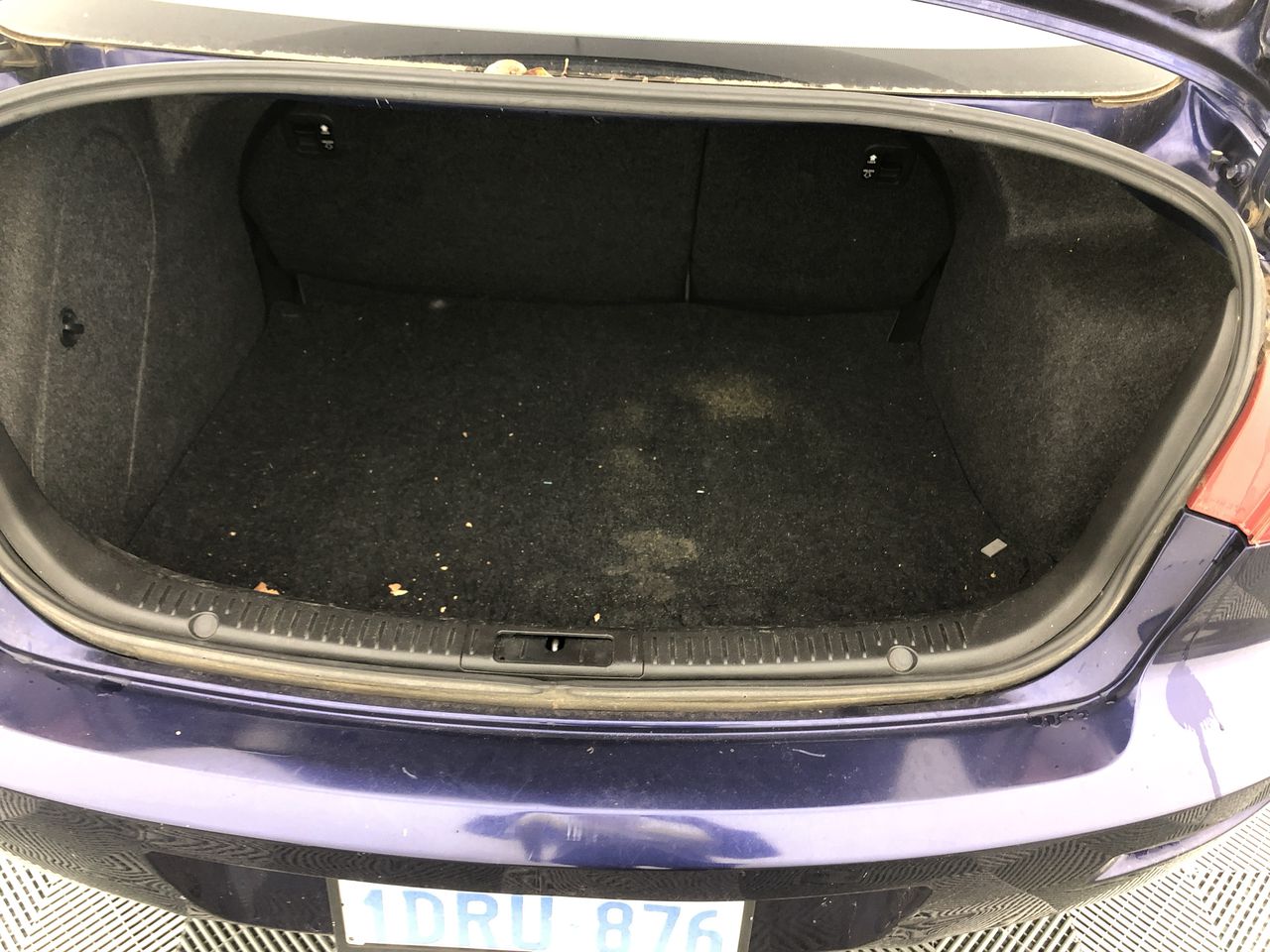 Vial full of Gold Leaf/Flake