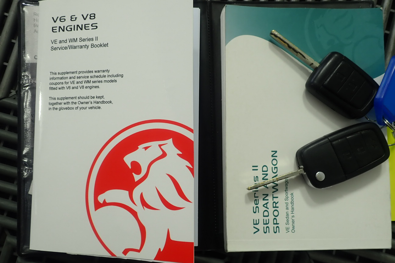 Elegant 18K White Gold plated Simulated Diamond and Purple Cz Ring Size 7