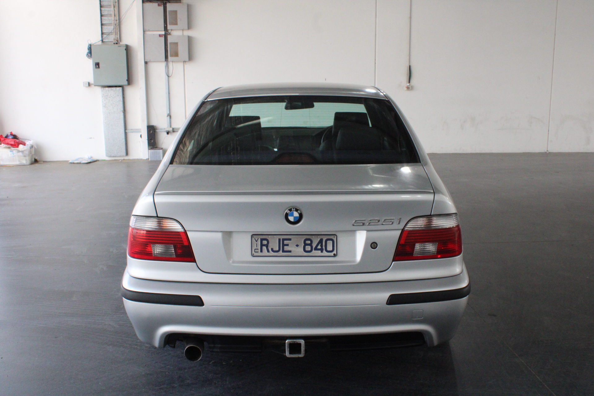 0.07 Carat round 2 white diamond