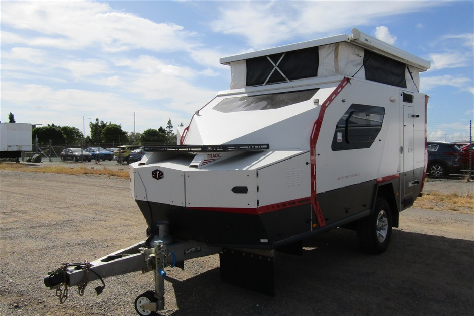 1.00 Carats Brilliant Polish Round Cut White Diamond CVD-Not Certified