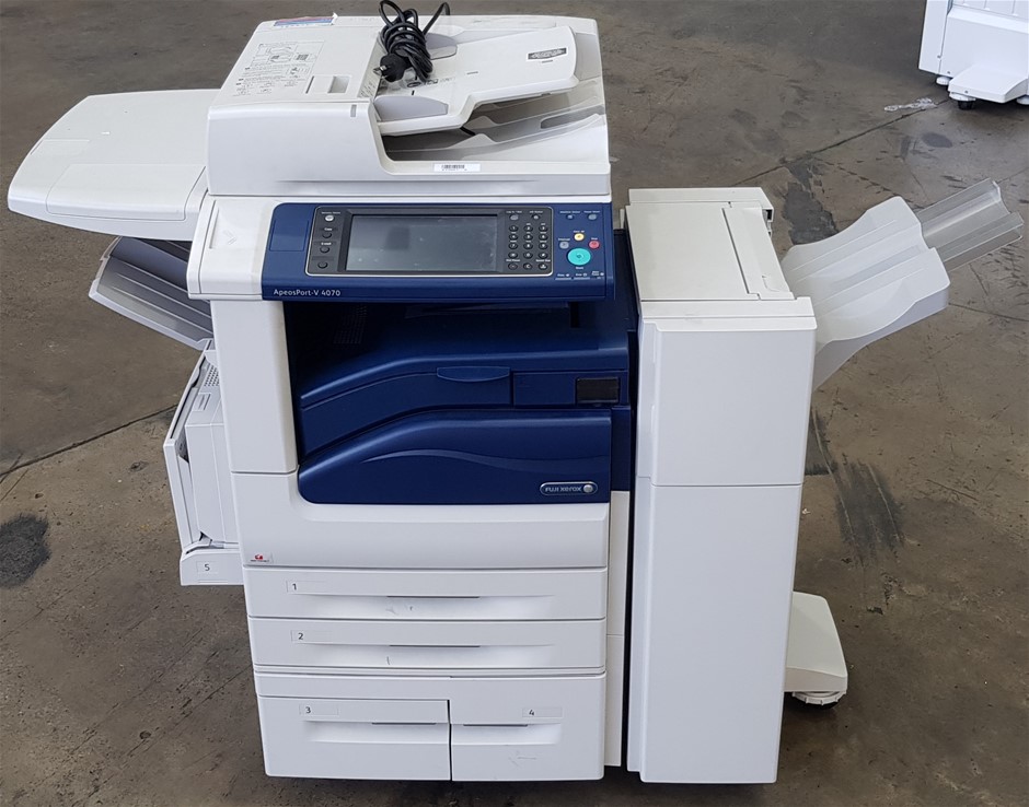 4 Carat round 4 white diamond each CVD Uncertified