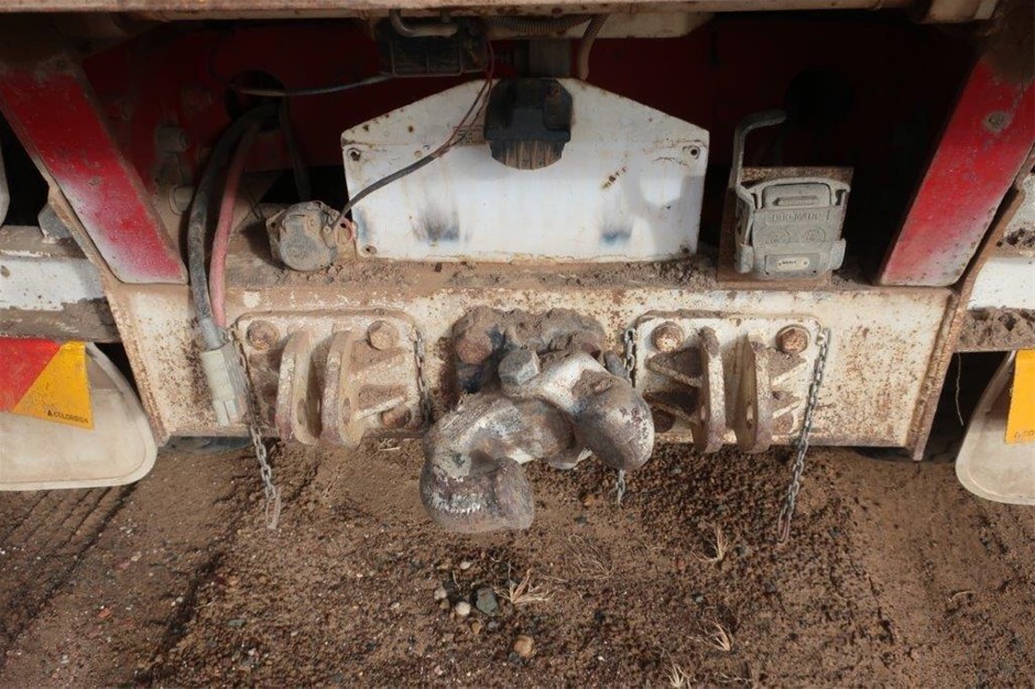 1966 Australia Silver Queen Elizabeth coin & 0.10 Xag silver bar x 4