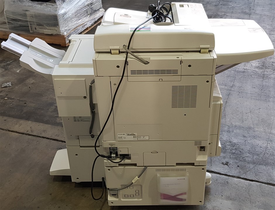 1/100 Scottdale gold bar x 2, 1g Valcumbi bar x 2 & 1g Silver Bar x 2