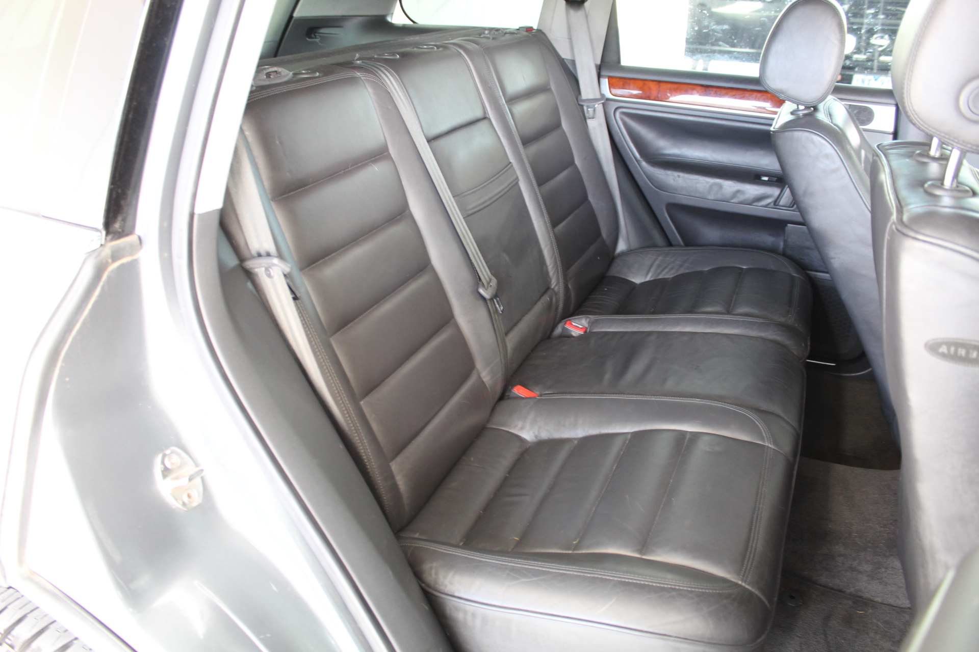 11.49 Carat black oval shape Ethiopian Opal USD 1,723.50