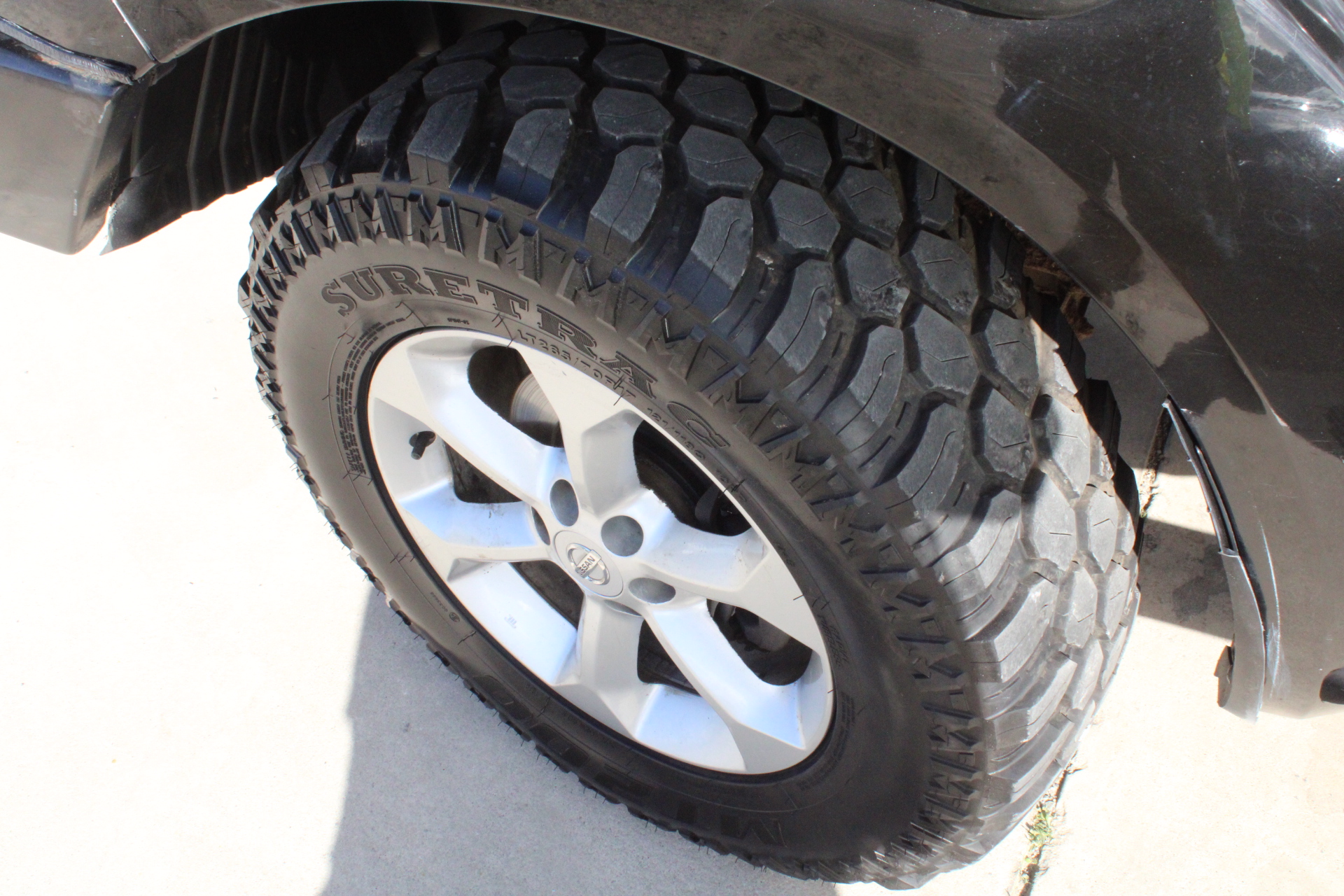 1966 Australia Silver Queen Elizabeth coin & 0.10 Xag silver bar x 4