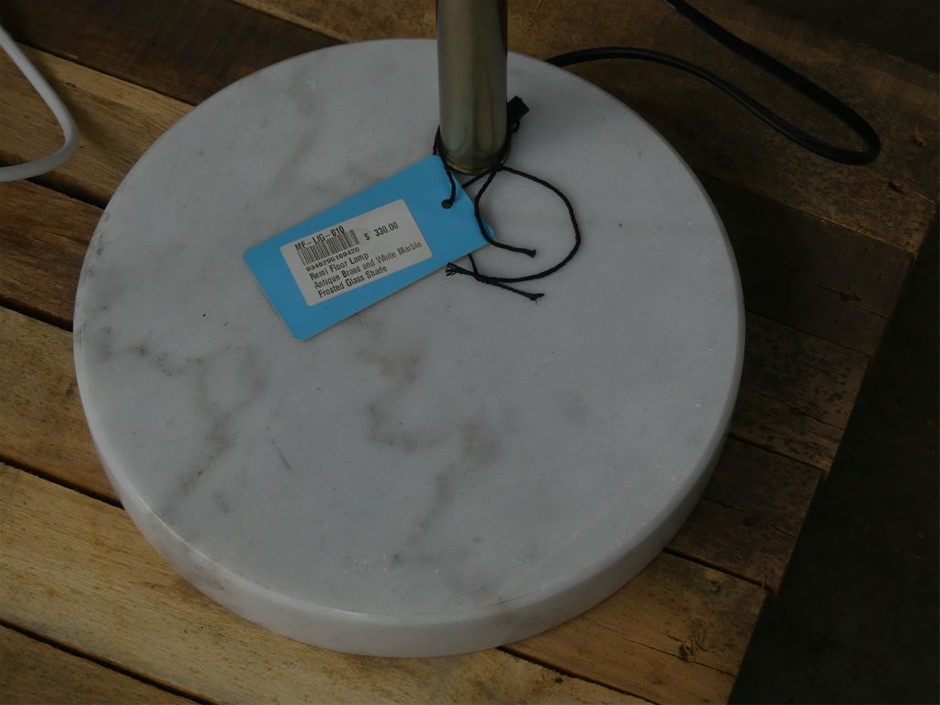 Bradman 5 Dollar Bi Metal Coin on Card of Issue 1996 Issued by RAM