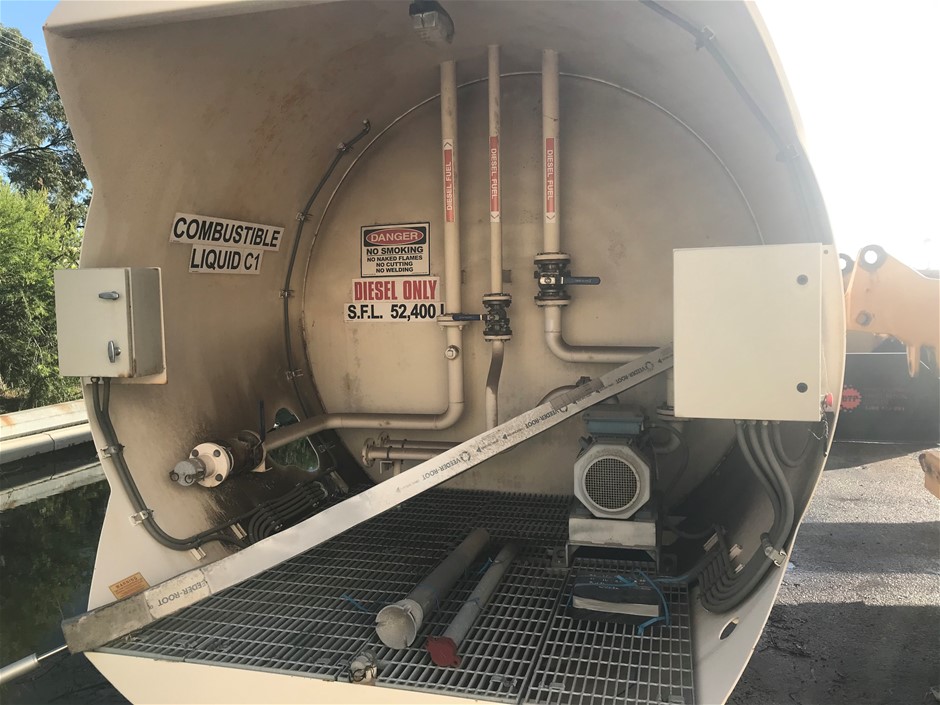 0.16 Carat White 4 round diamonds