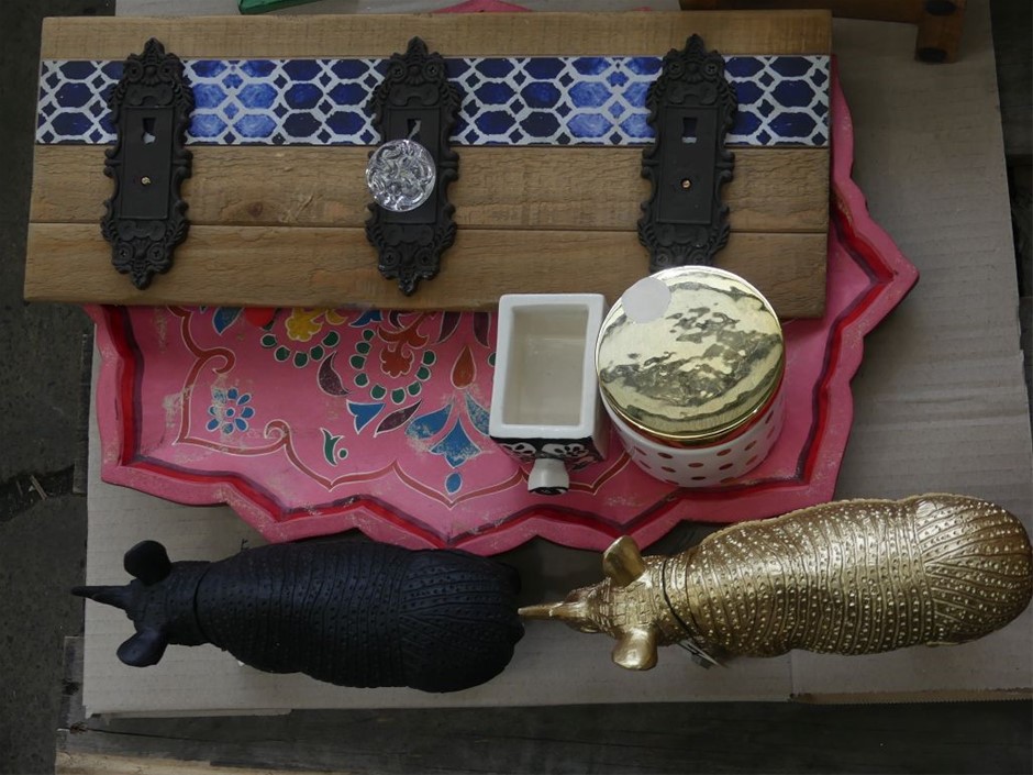 2 Carat round 2 white diamond each CVD Uncertified