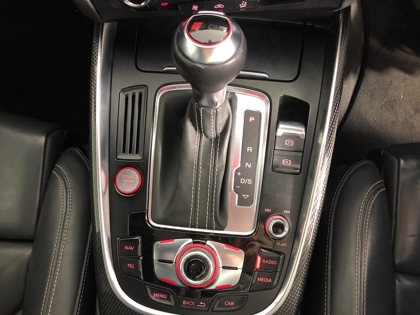 1/100 Scottdale gold bar x 2, 1g Valcumbi bar x 2 & 1 Gram Silver Bar x 2