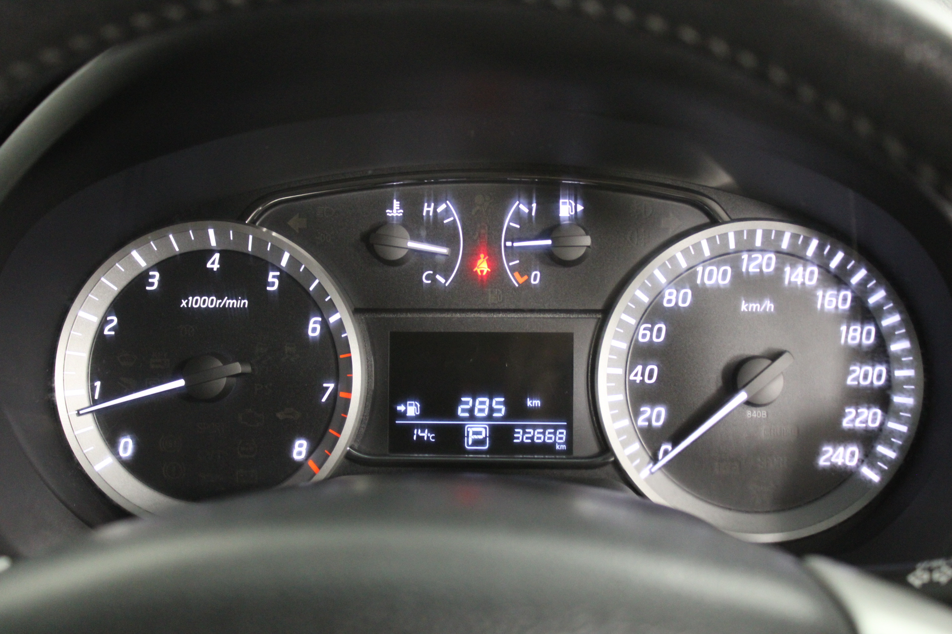 SILVEROO, Kangaroo Global Trade Coin 1/10th Oz 999 Pure Solid Silver C.O.A.