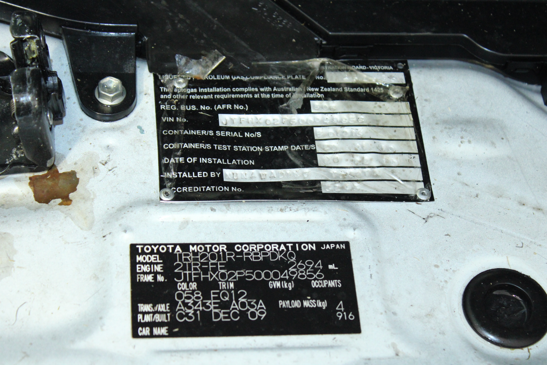 6mm Gorgeous Howlite Gemstones Beaded Bracelet.