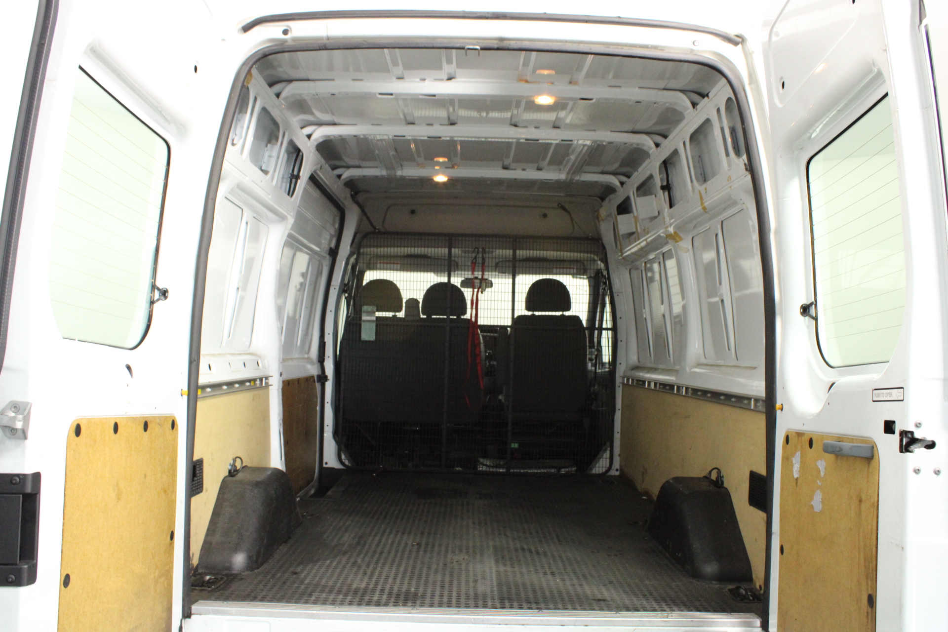 8mm Dyed & Heated Turquoise Gemstones Beaded Bracelet.