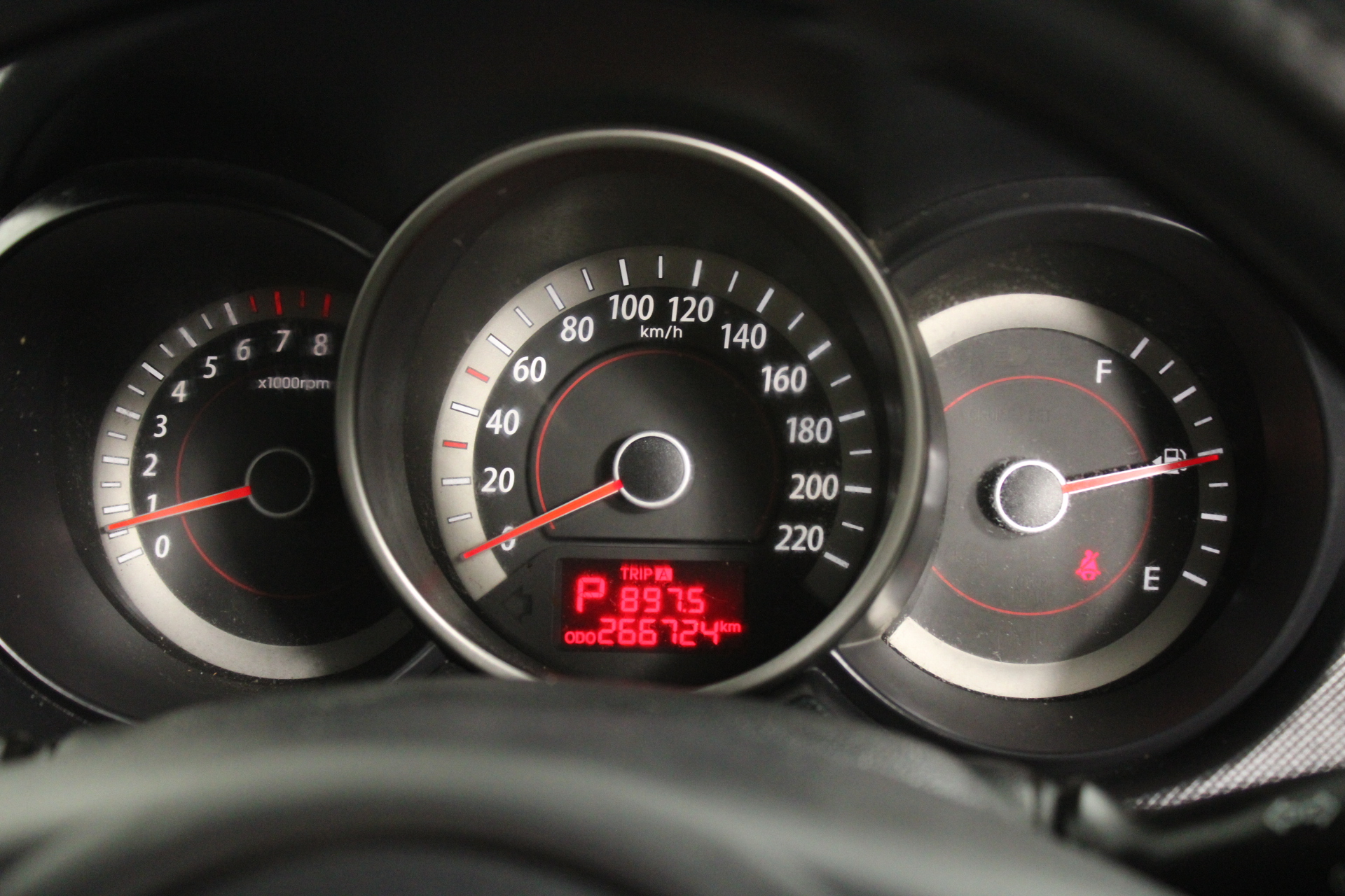 Simulated Diamond Zodiac Necklace - GEMINI (Yellow)