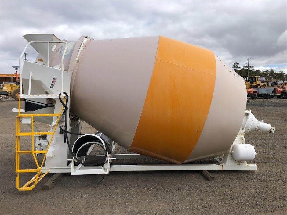 Divici Prosecco Organic NV (6 x 750mL), Italy.