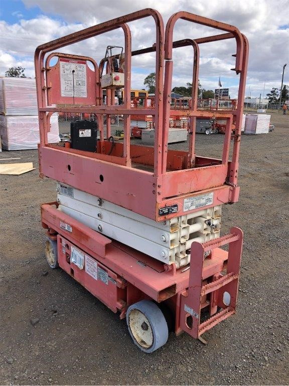 LUSH DECOR Reyna 6 Piece Ruffle Sheet Set, King, Wheat.  Buyers Note - Disc