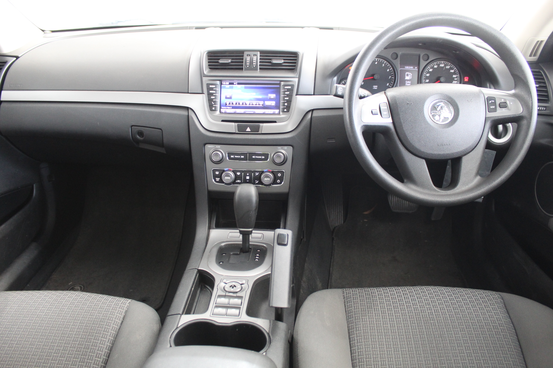 2010 BATHURST WINNER GOLD MEDALLION IN BOX LOWNDES HOLDEN VE COMMODORE