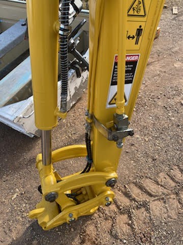 TP-LINK Omada 1 Meter 100G QSFP28 Direct Attach Cable.  Buyers Note - Disco