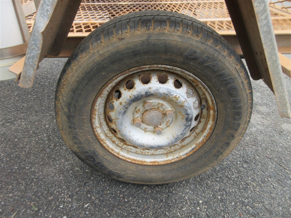 4 in 1 Bucket (Unused)