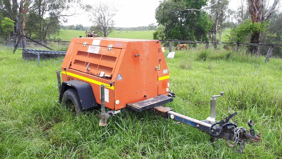 Ibico Ibimatic CH-8212 Comb Binding Machine