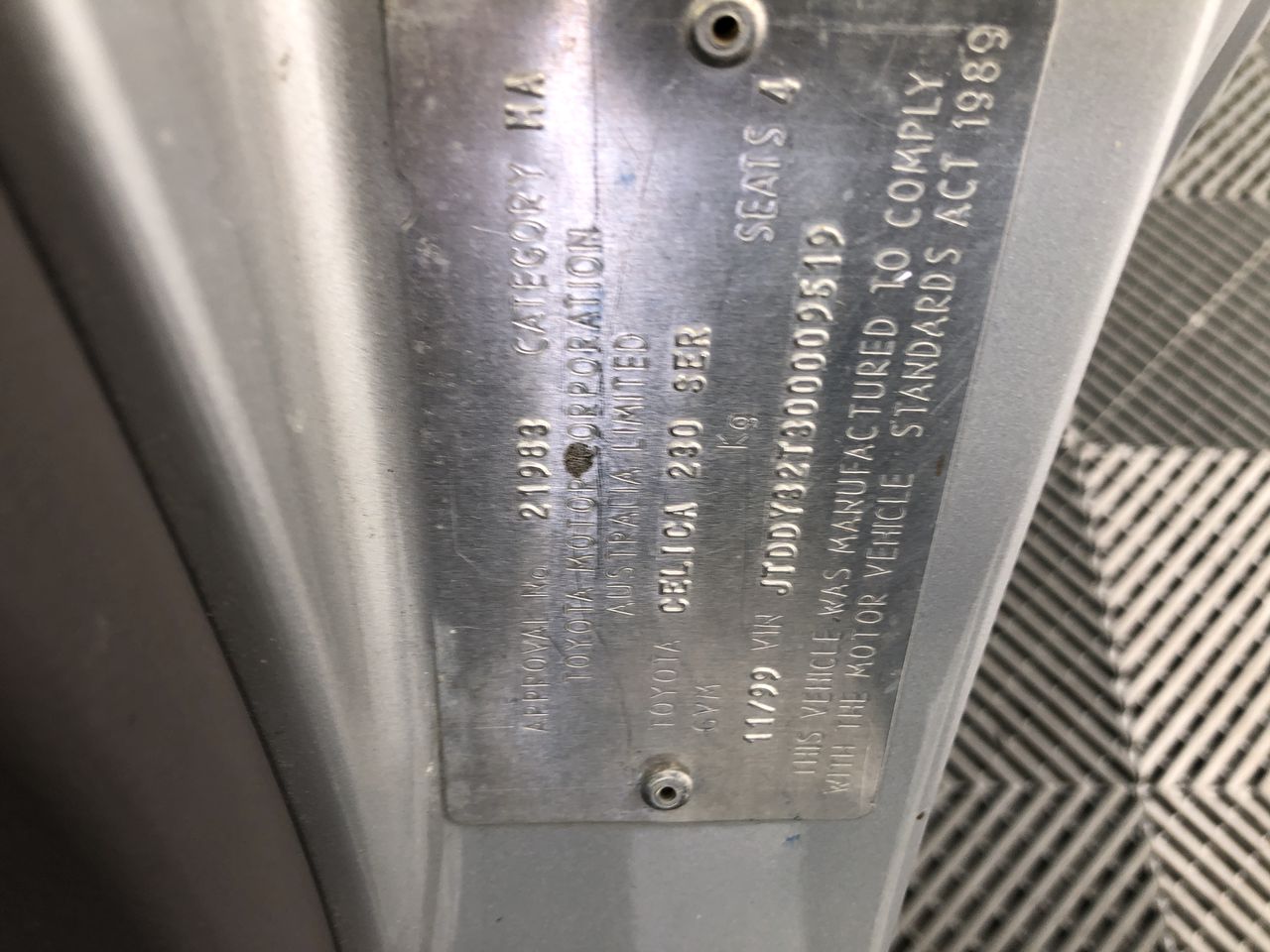 By The Vineyard Mixed Pack Pinot Grigio & Chardonnay (12x 750mL). SEA.