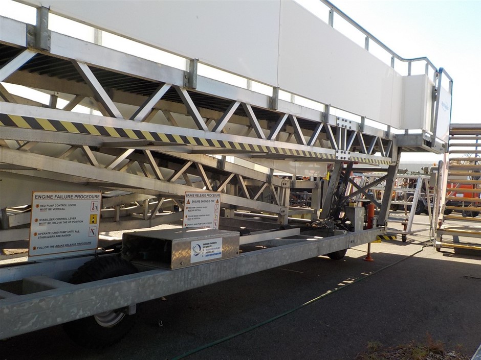 C.H. Unearthed Old Vine Rare Aged Release Chenin Blanc 2020 (12x 750mL) SA