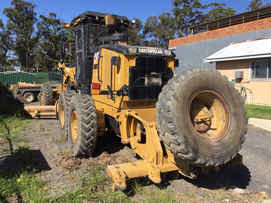 2 x UMBRA Cappa Curtain Rod, Includes 2 Matching Finials, Brackets & Hardwa