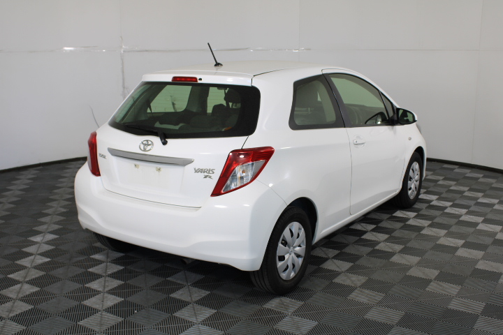 COLGATE Blast Water Flosser, Cordless, Water Resistant, Rechargeable, Home